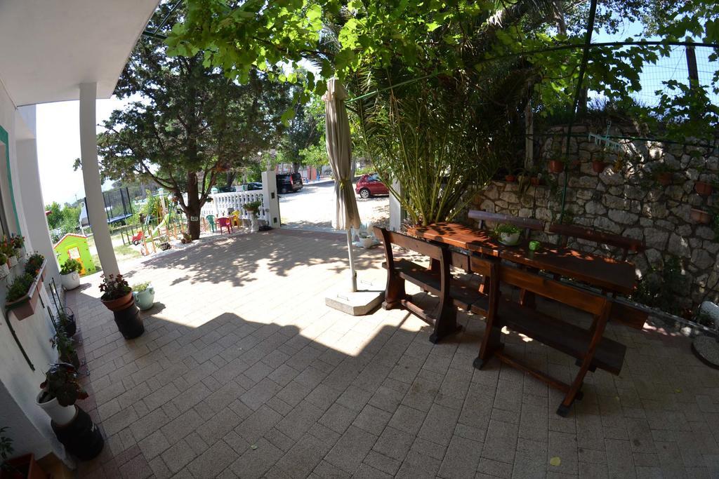 Apartmani Jenny I Tania لوبار المظهر الخارجي الصورة